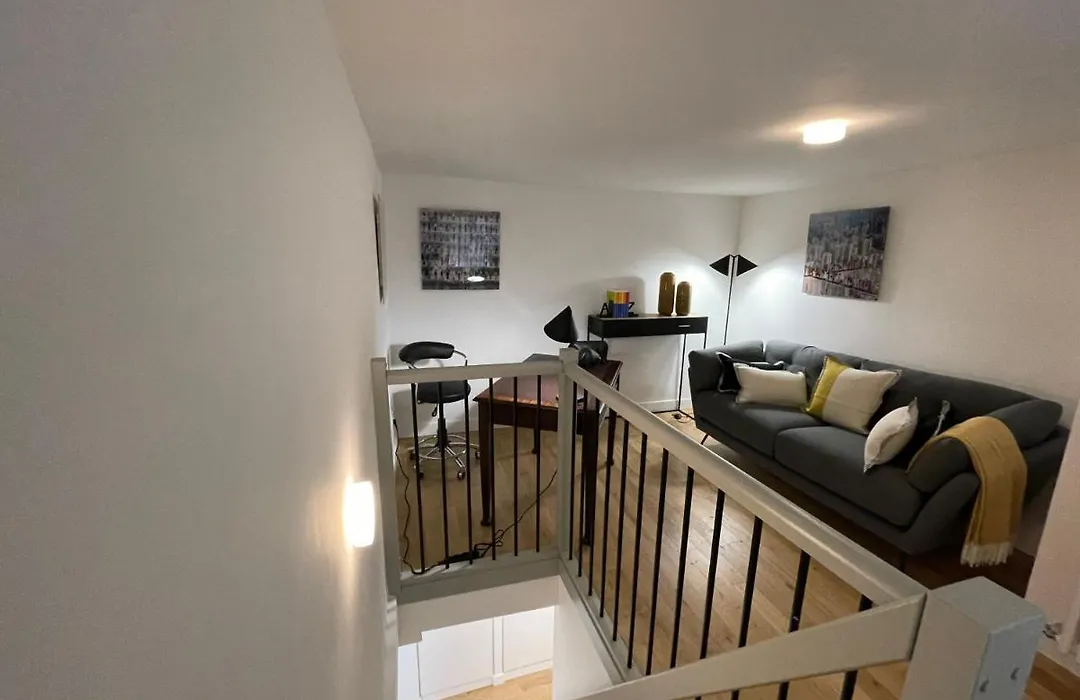Appartement Charles Le Brun, Face au Château de Versailles, avec parking privé-1